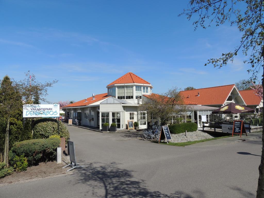 Strandhotel Dennenbos Oostkapelle Exterior photo